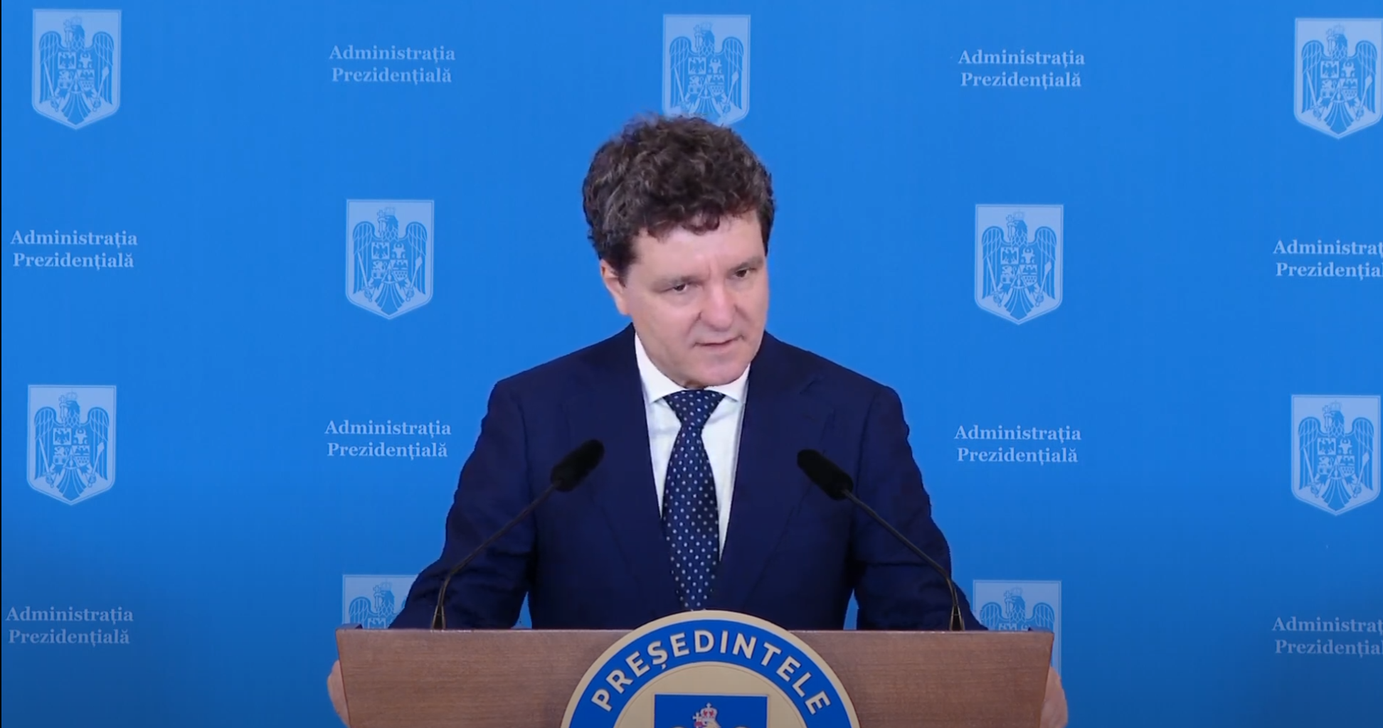 Adrian Veștea, desemnat premier de Nicușor Dan, reaprinde controversele după atacurile din campanie