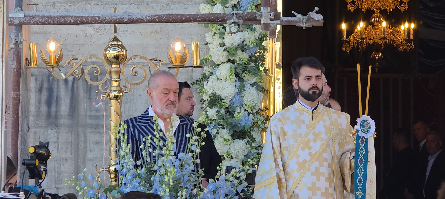 Biserica ridicată de Gigi Becali în Pipera, sfințită duminică