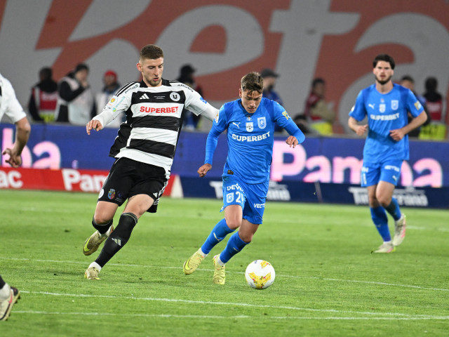 Jucători ai Universității Craiova sărbătoresc un gol