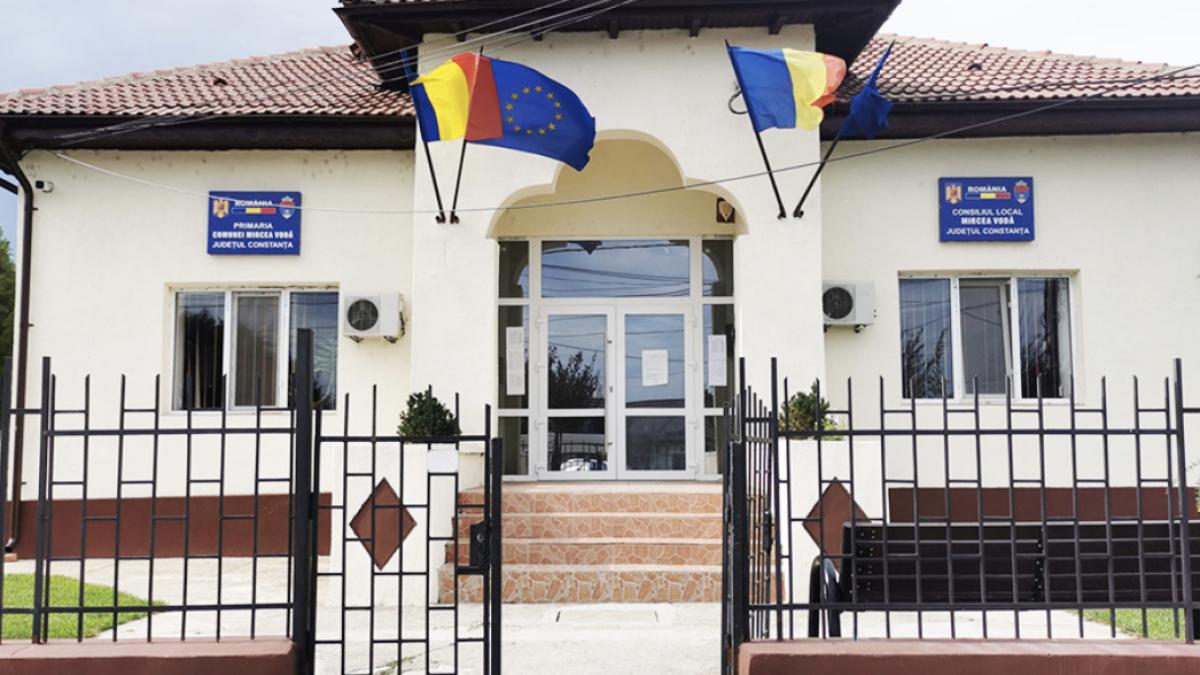 Andrei Caramitru: România are de 10 ori mai multe primării decât Olanda, costând 1 miliard de euro pe lună