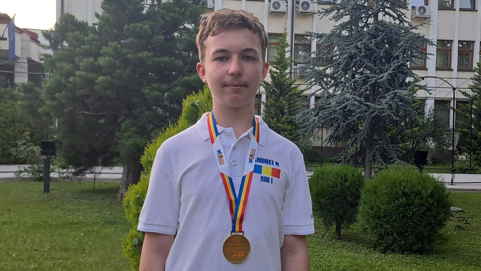 Andrei Nemțișor la Olimpiada Balcanică de Matematică