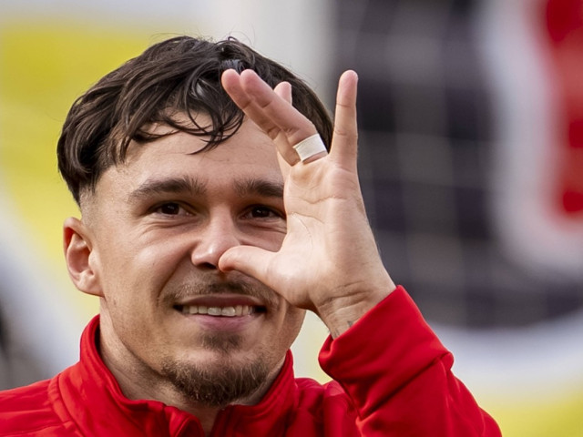 Andrei Rațiu în timpul unui meci pentru Rayo Vallecano