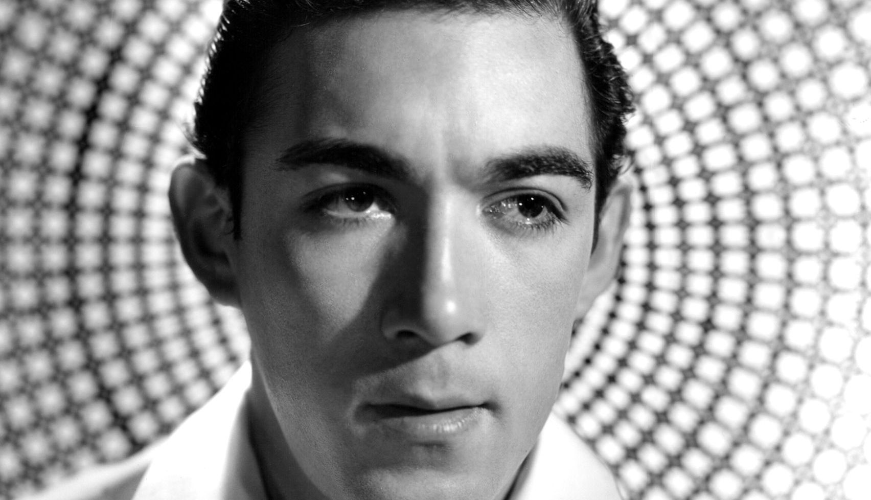 Anthony Quinn, „cel mai celebru tată” a 13 copii legitimi și nelegitimi, comemorat la 3 iunie