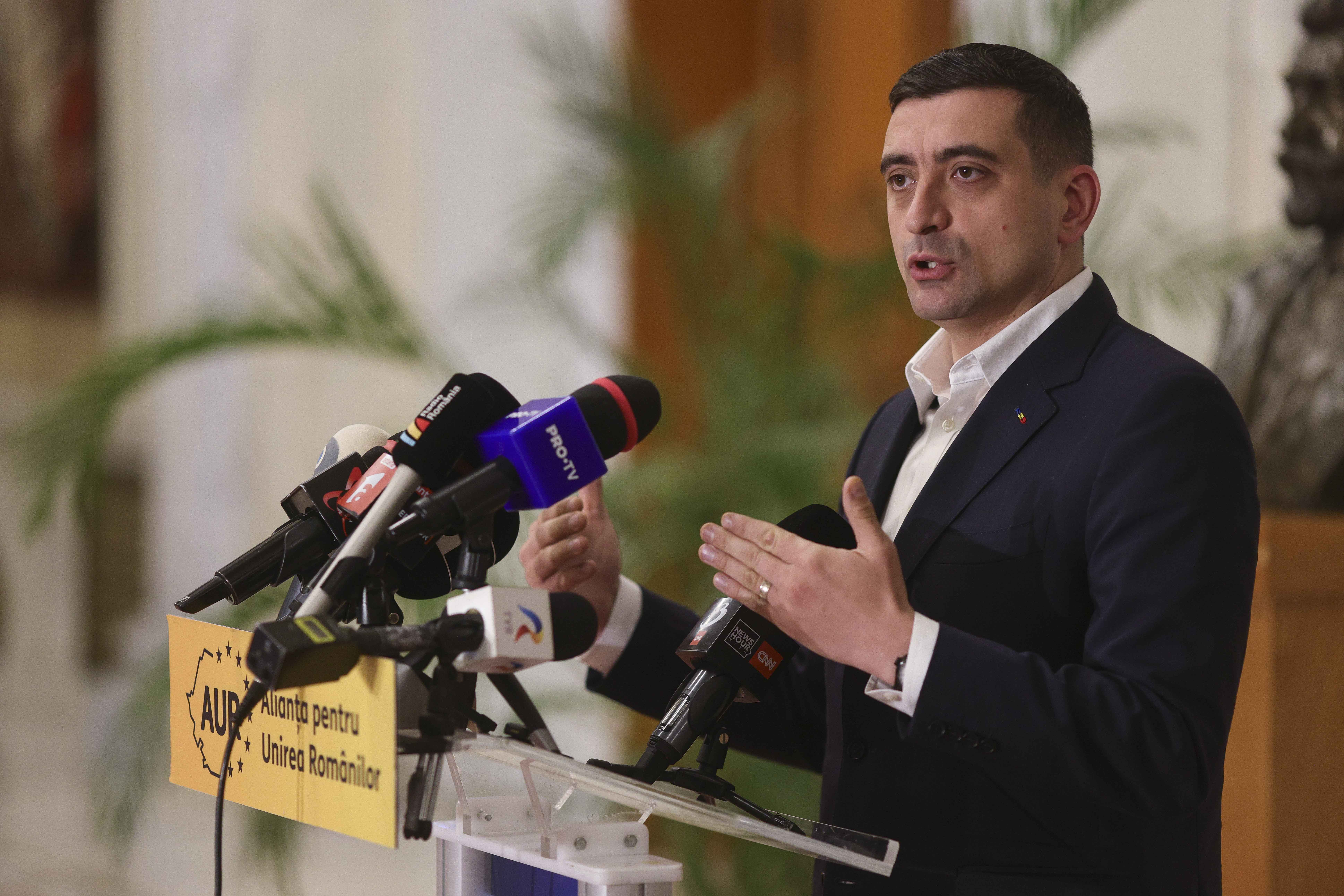 George Simion, liderul AUR, în timpul unei declarații de presă
