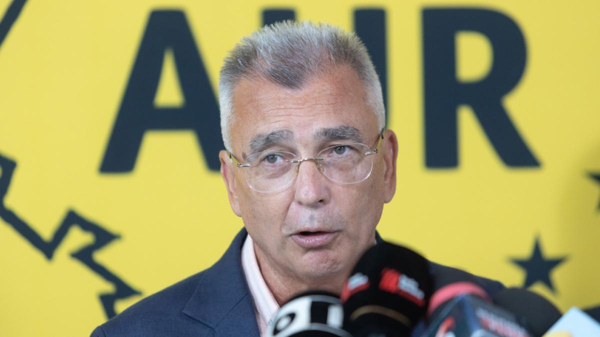 Liderii AUR anunță că nu-l susțin pe Adrian Veștea ca premier