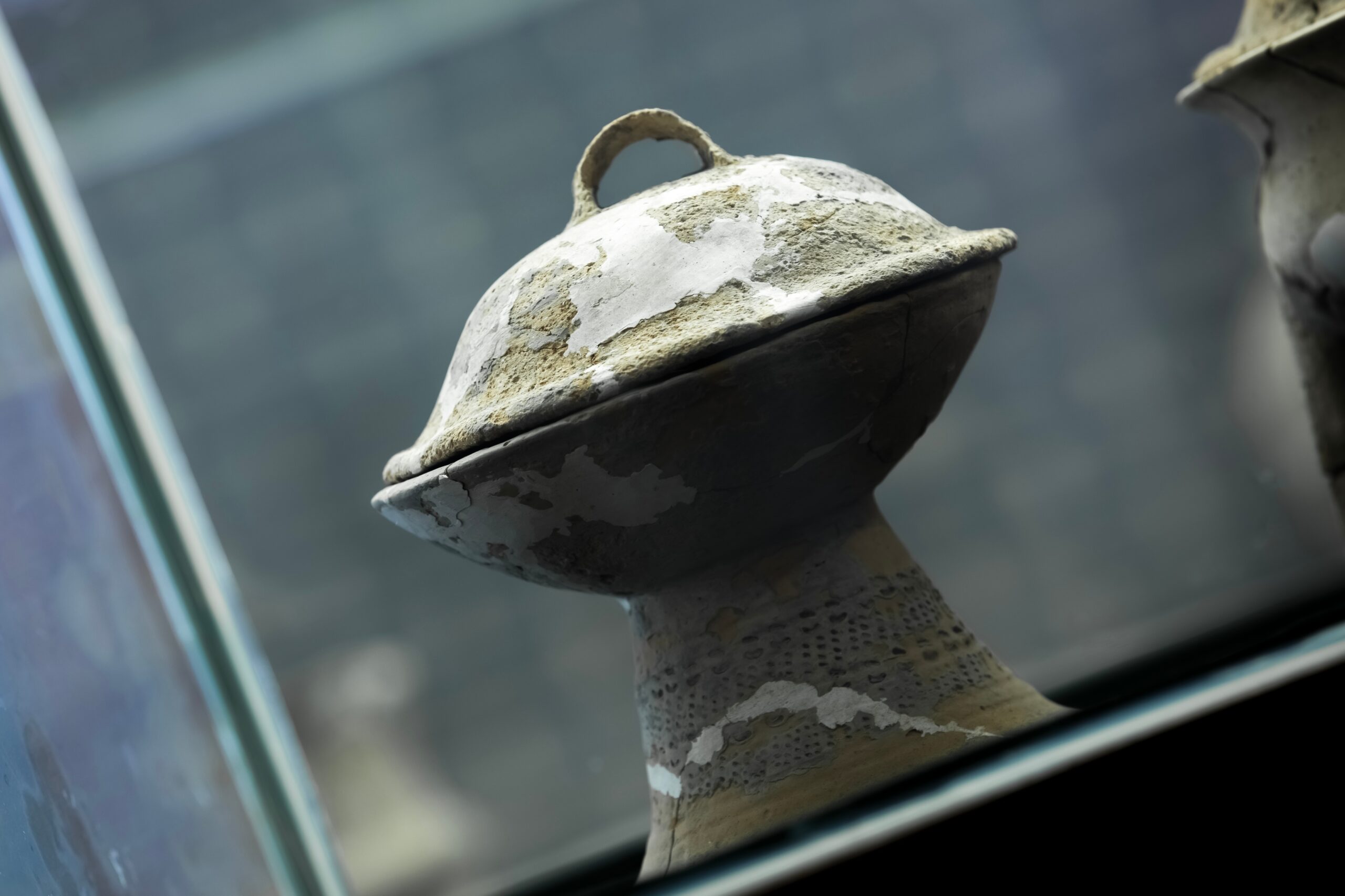 Vas de bronz cu bere veche de 2.300 de ani descoperit lângă Marele Zid Chinezesc