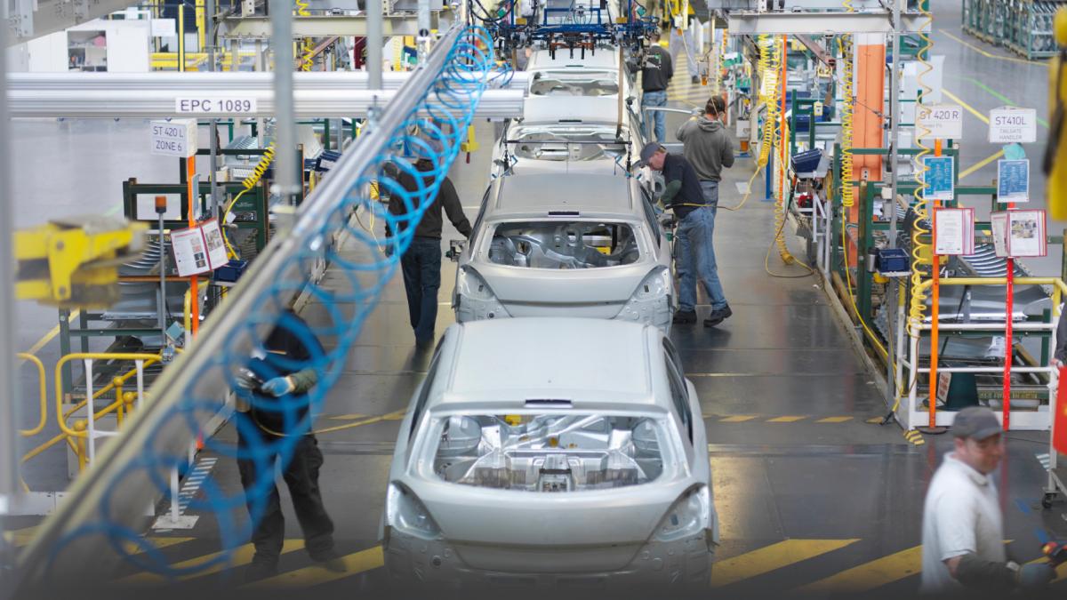 BMW anunță restructurări și posibile concedieri în Europa
