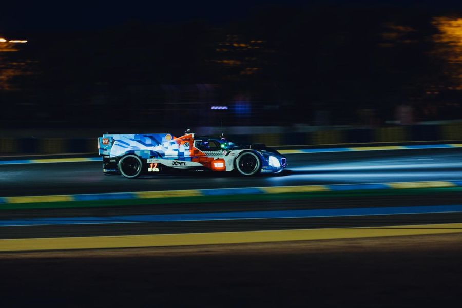 BMW, pe pole position la cursa de 24 de ore de la Le Mans, înaintea startului de sâmbătă