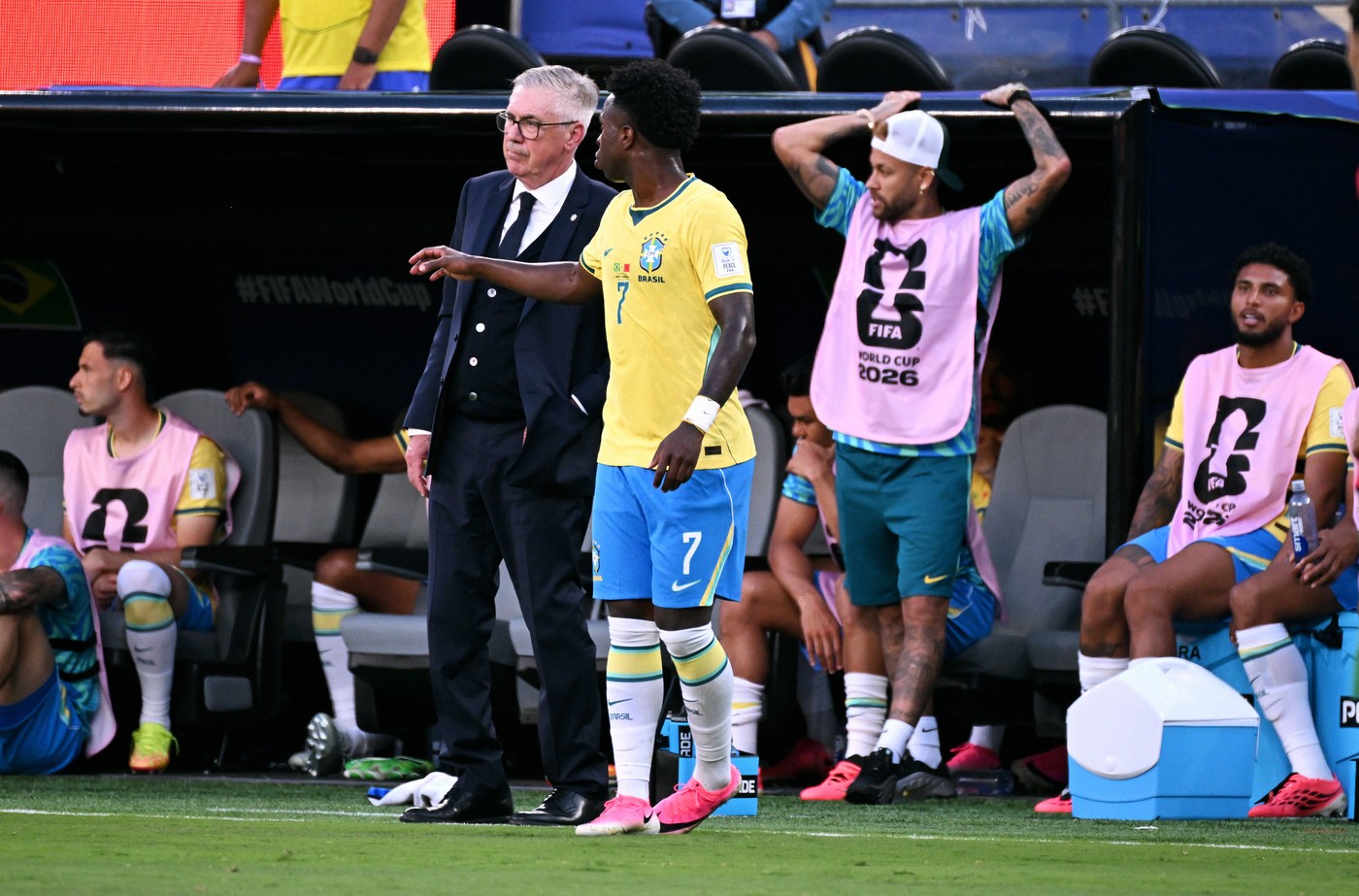Jucători brazilieni sărbătoresc golul împotriva Scoției la Cupa Mondială 2026