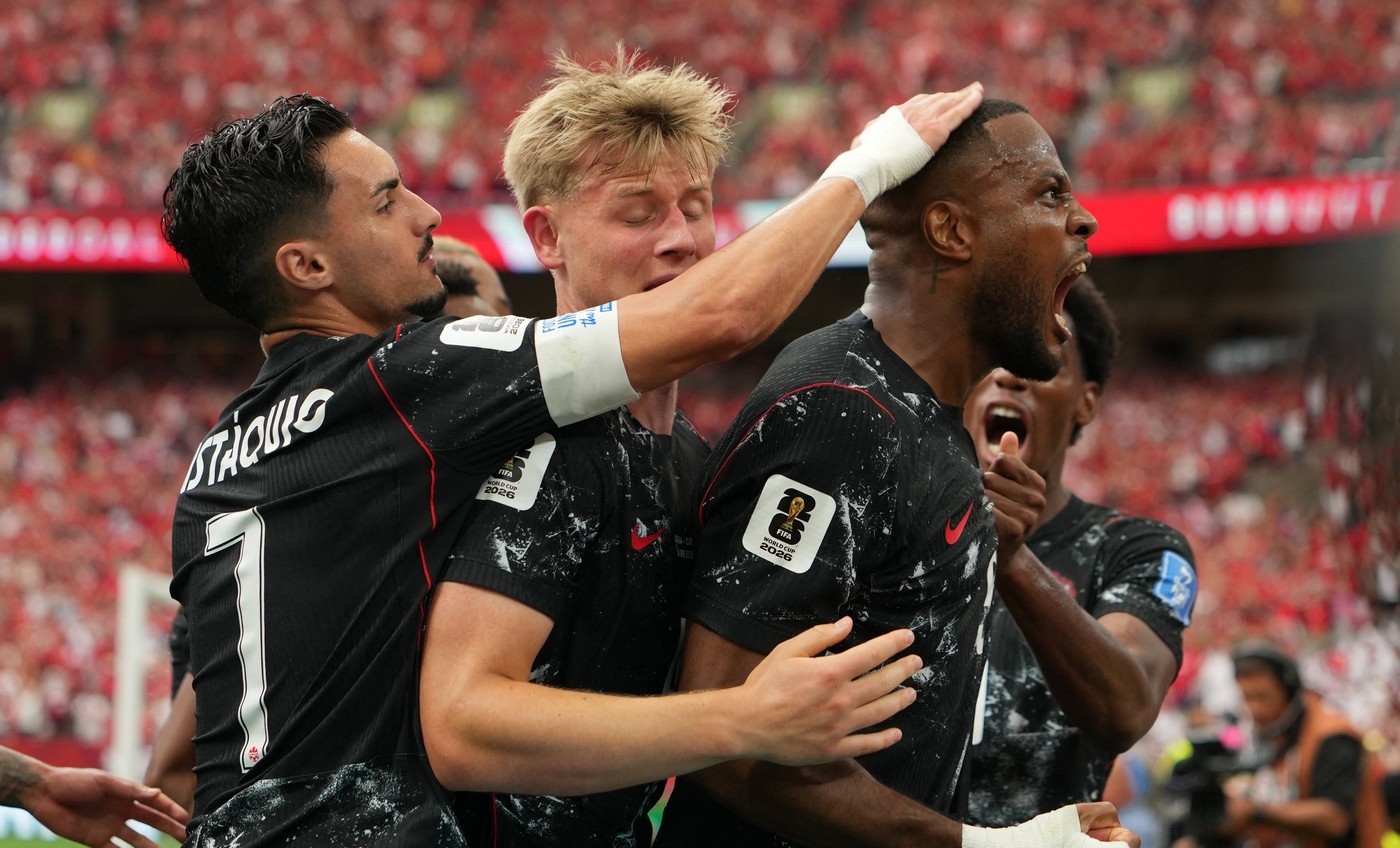 Jonathan David sărbătorește un gol pentru Canada în meciul cu Qatar la CM 2026