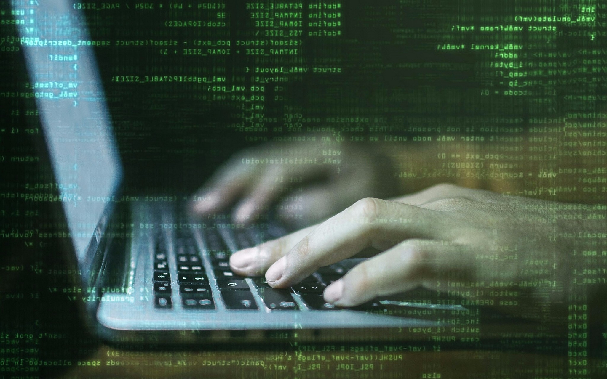 Casa goală, Wi-Fi aprins: greșeala care poate atrage hackerii în vacanță