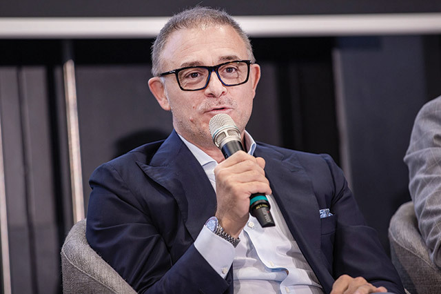 CEO Pinum: România trebuie să treacă de la munca ieftină la exportul de produse finite cu valoare adăugată