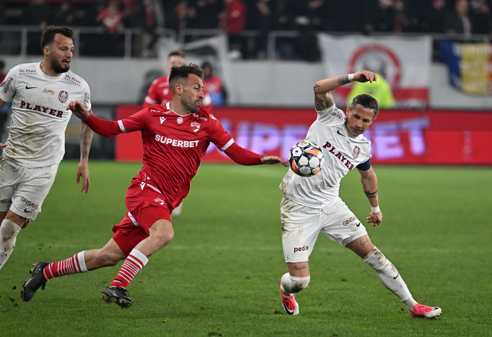 Ciprian Deac în timpul unui meci pentru CFR Cluj