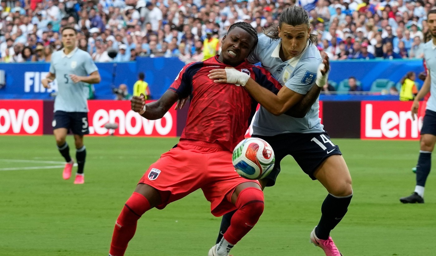 Jucătorii Uruguayului sărbătoresc un gol în meciul cu Capul Verde de la CM 2026