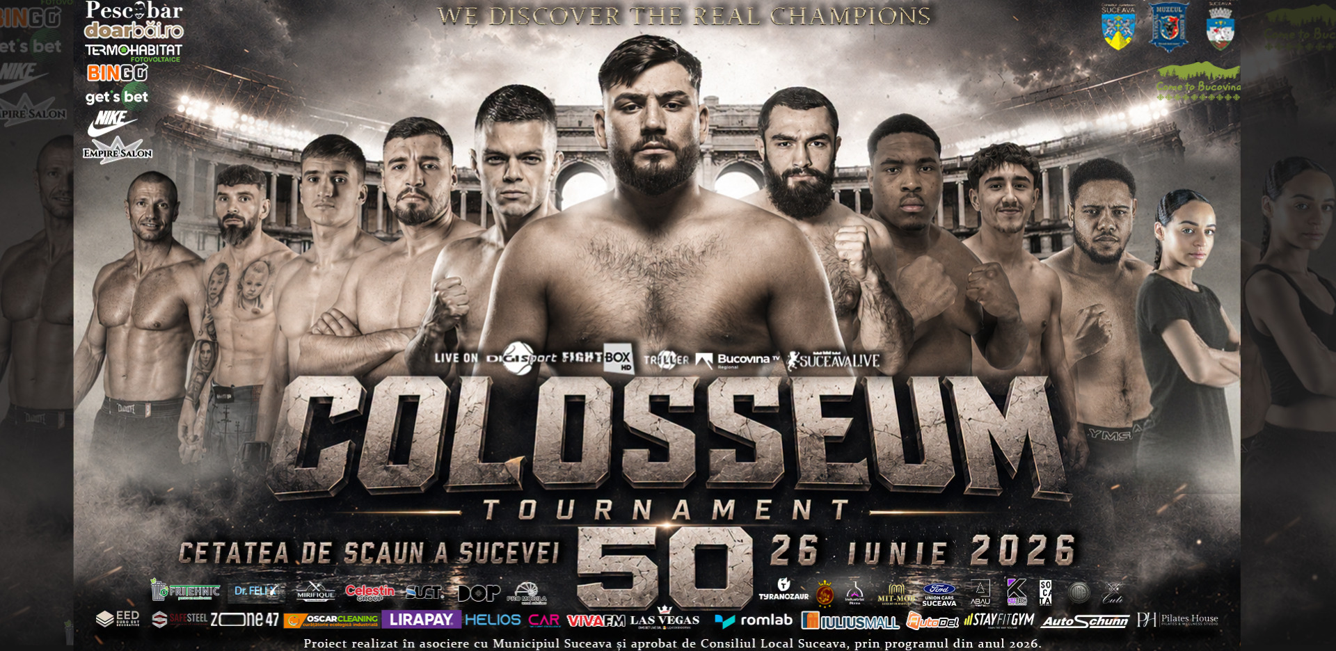 Luptători de kickboxing în ring la Colosseum Tournament