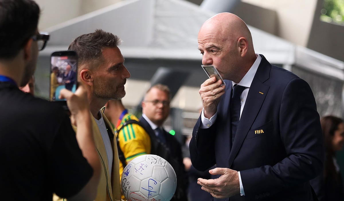 Comentator paraguayan exclus de la CM 2026 după ce l-a numit „hoț” pe arbitru și l-a atacat pe Infantino