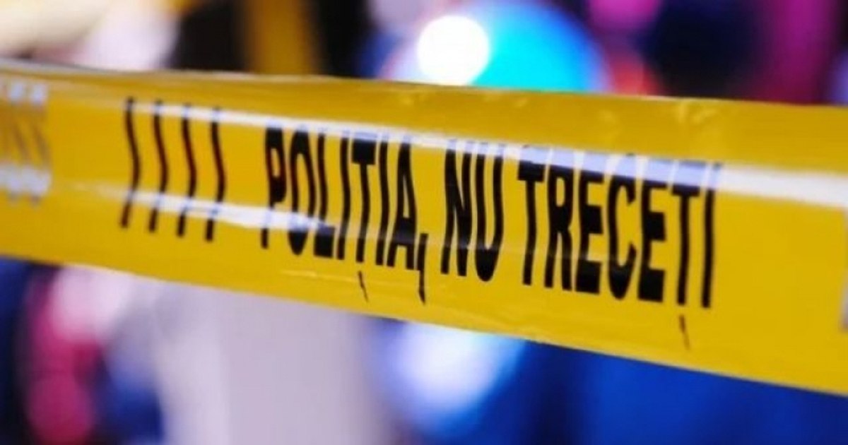 Ambulanță la fața locului în cartierul Micro 16 din Galați
