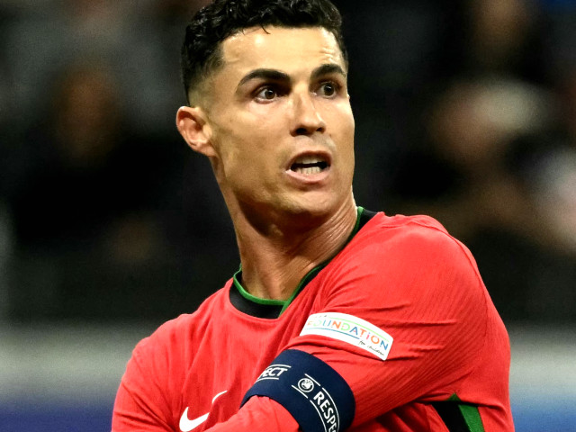 Cristiano Ronaldo pe teren în meciul Columbia - Portugalia
