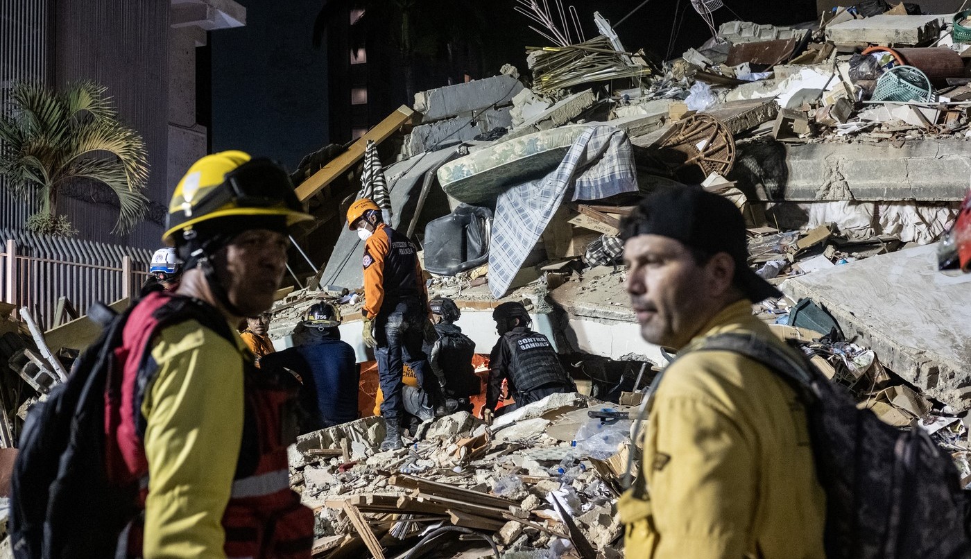 Cutremure devastatoare în Venezuela: 7,2 și 7,5 grade, peste 100.000 de morți estimați