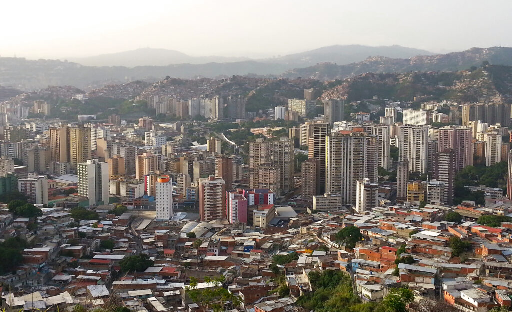 Clădiri prăbușite în Caracas, Venezuela, după cutremure