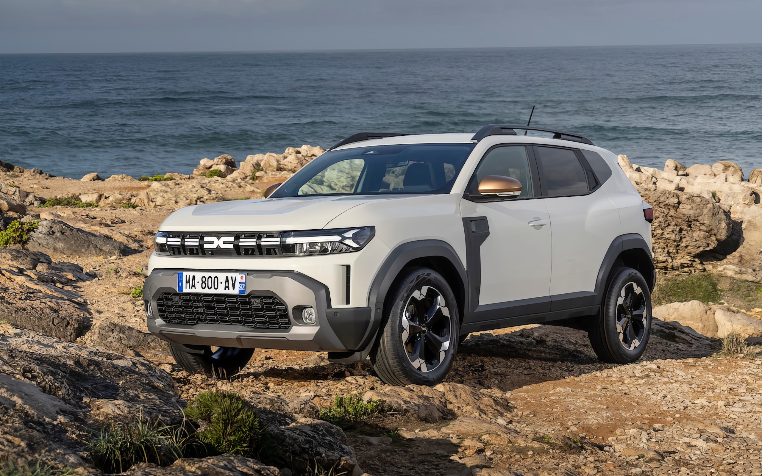 Dacia: de ce reușește marca românească să atragă clienți în Europa, într-o industrie auto tot mai complexă