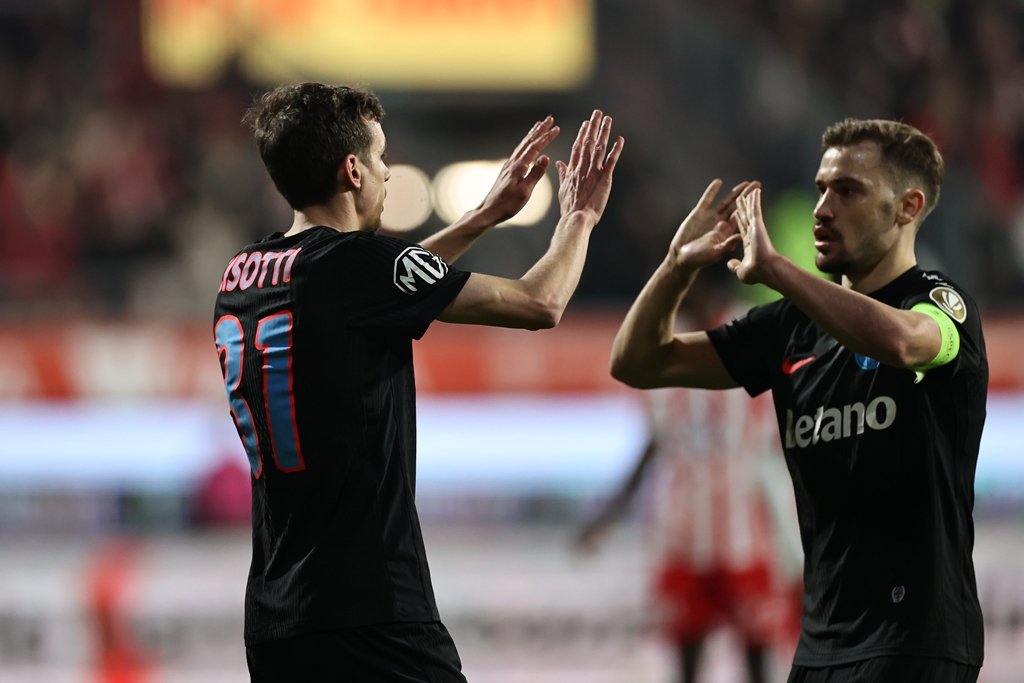 Darius Olaru în timpul unui meci pentru FCSB