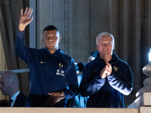 Deschamps, reacție după recordul lui Mbappe: „Nu știu dacă va juca până la vârsta lui Messi și Ronaldo”