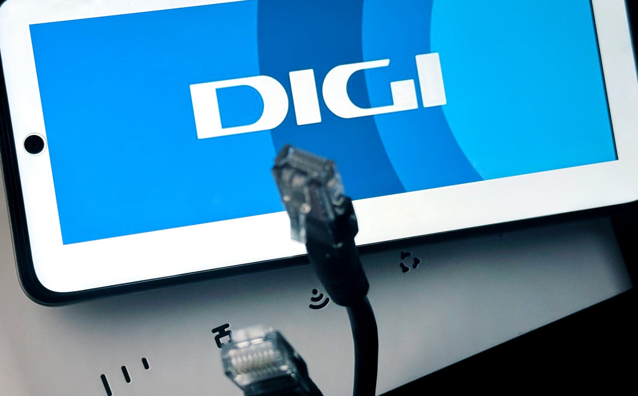 Digi România semnează cu SRI un contract de 196 mil. euro pentru o platformă AI de securitate cibernetică