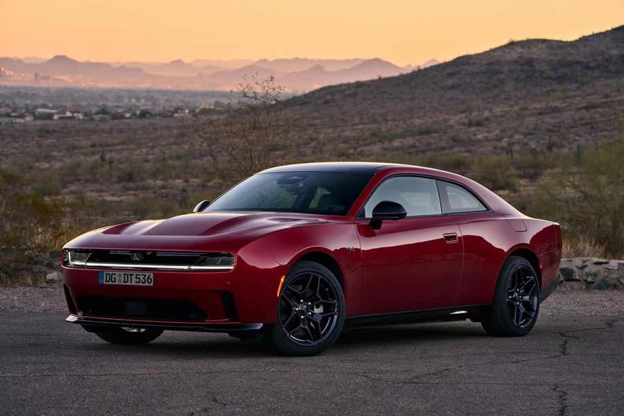 Dodge Charger revine în Europa de la 66.000 euro, versiuni electrice și termice