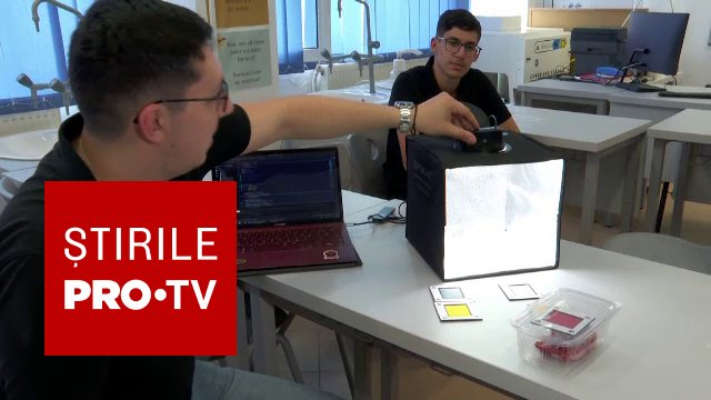 Doi elevi români cu invenția lor premiată în SUA
