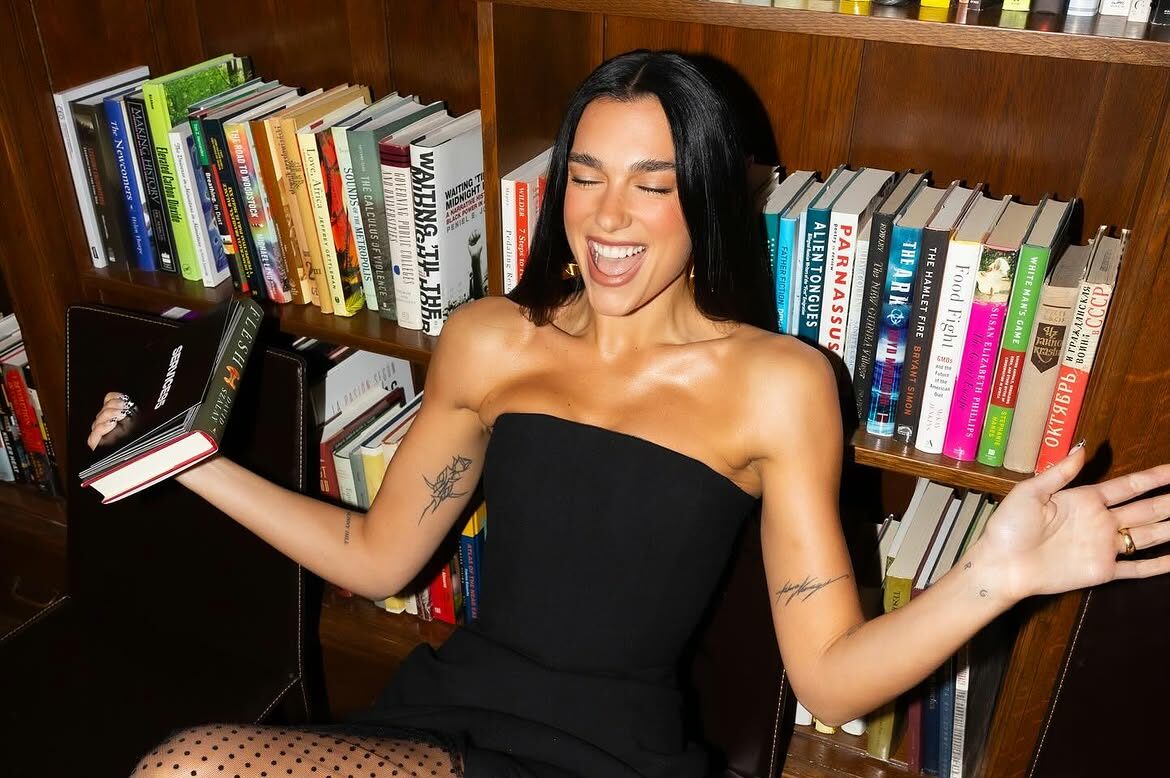 Dua Lipa la inaugurarea Manifesto Library în Porto