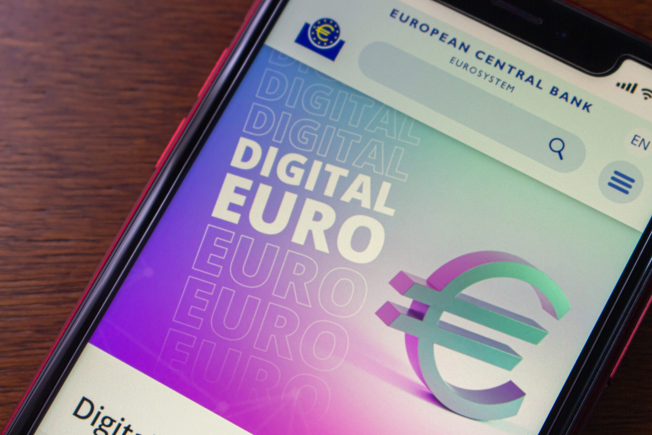 Euro digital reprezentat ca o monedă cu simbolul euro pe un ecran digital