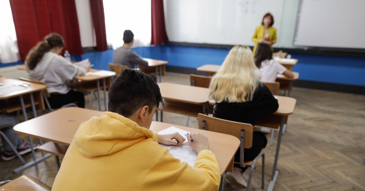 Elevi la Evaluarea Națională 2026, proba la Matematică