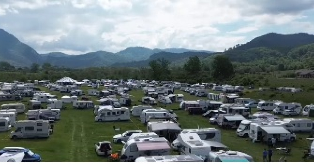 Festivalul autorulotelor de la Râșnov atrage tot mai mulți români: „Deții controlul!”