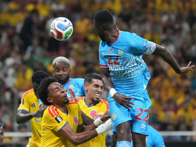 Chancel Mbemba, fundașul DR Congo, în timpul unui meci