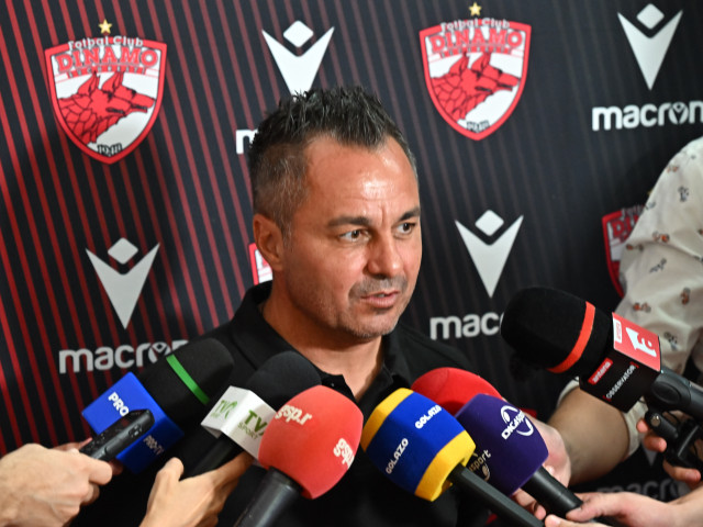 Florentin Petre în timpul unui meci al lui Dinamo