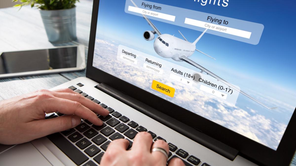 Fostă stewardesă: Trucul simplu pentru bilete de avion mai ieftine cu Google Flights