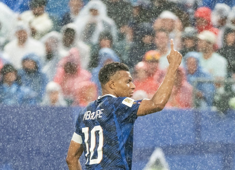 Kylian Mbappe sărbătorind un gol în meciul Franța - Irak la Cupa Mondială 2026