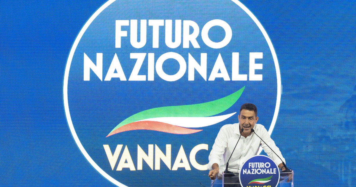 Generalul Vannacci, supranumit „Caesar al zilelor noastre”, lansează un partid de extremă dreapta care amenință poziția premierului Meloni