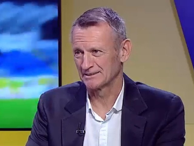 David Matei, mijlocașul Universității Craiova, în timpul unui meci
