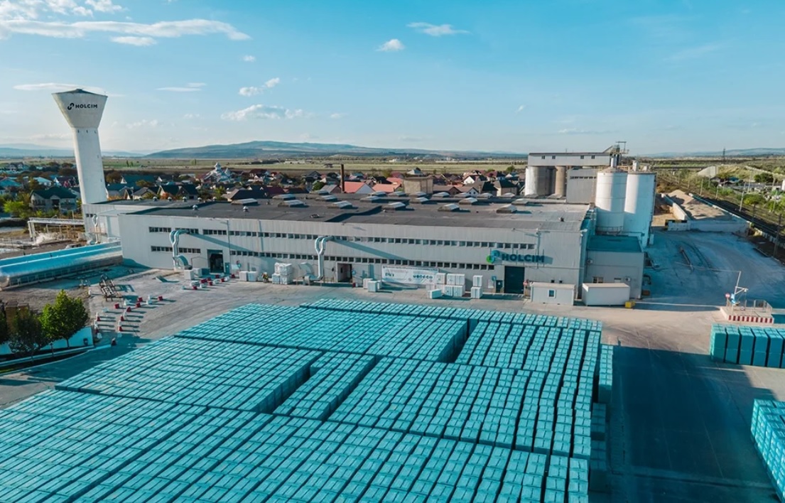 Fabrica de BCA Holcim din Adjud, România