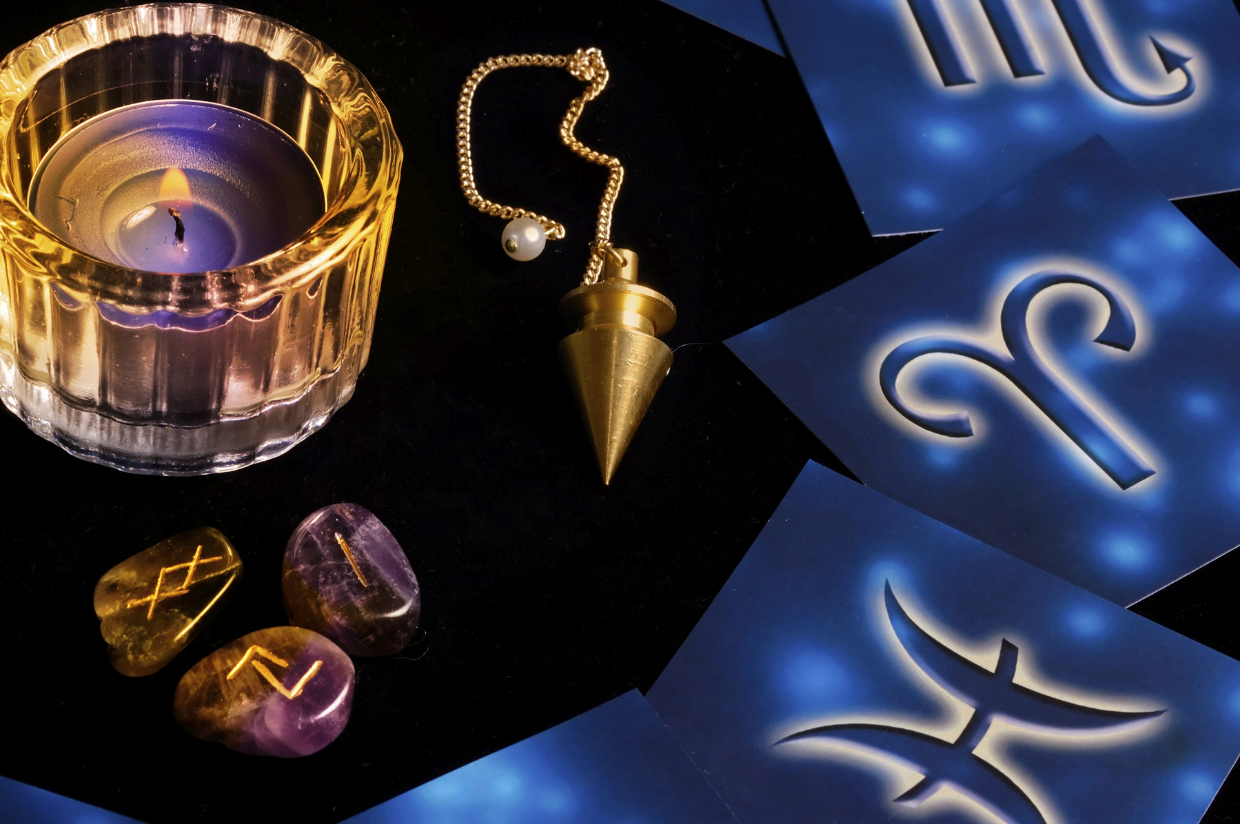 Horoscop rune 23 iunie 2026: Runa Sowilo aduce bani pentru Rac, dar atenție la comunicare pentru toate zodiile