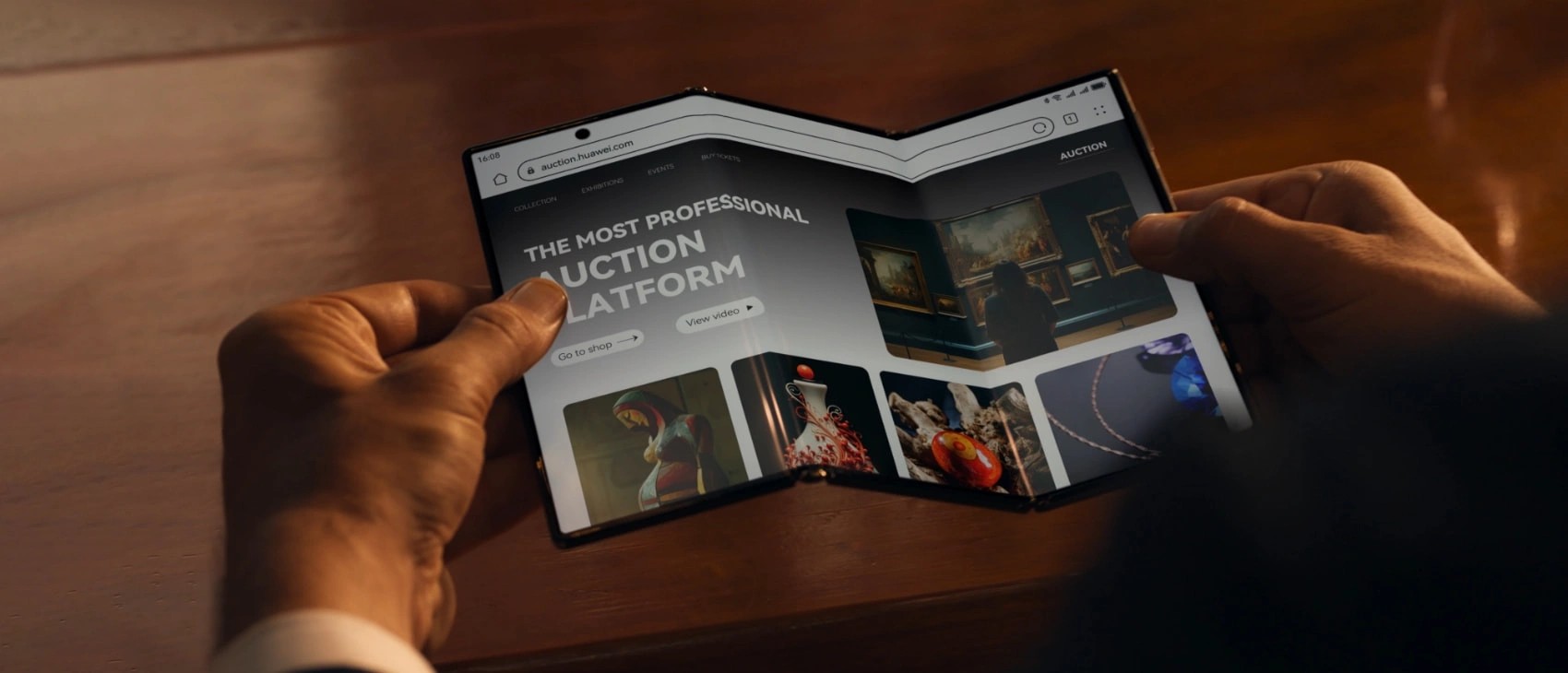 Huawei Mate XT 2 ar putea adopta un design compact și mecanism de pliere de tip „U”