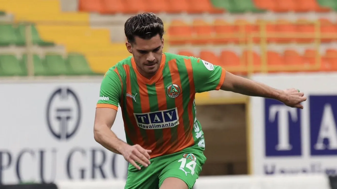 Ianis Hagi, ofertă de transfer de la Kocaelispor. Negocieri secrete pentru mutarea din vară