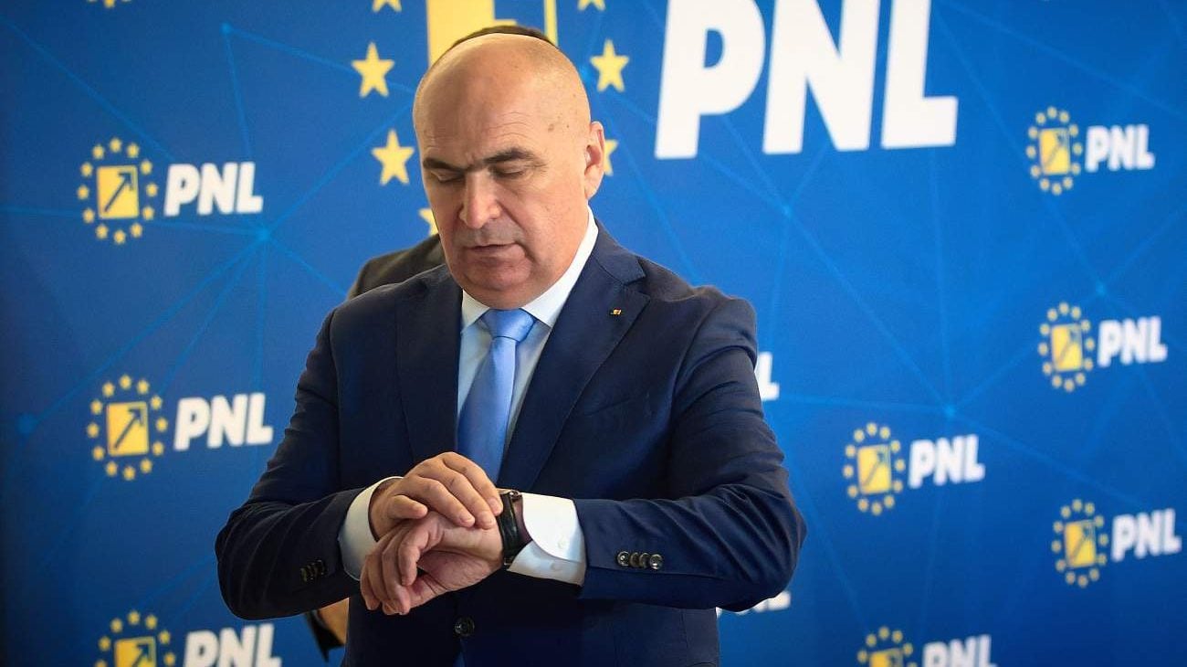 Ilie Bolojan, singurul candidat la șefia PNL, cu Oana Gheorghiu și Dragoș Pîslaru în echipă