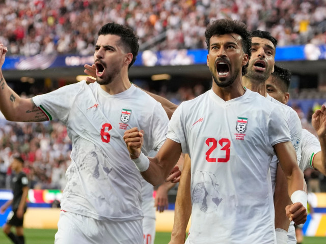 Ramin Rezaian sărbătorind golul marcat pentru Iran la Cupa Mondială 2026