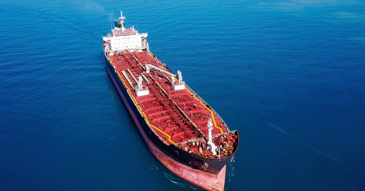 Petrolier iranian pe mare