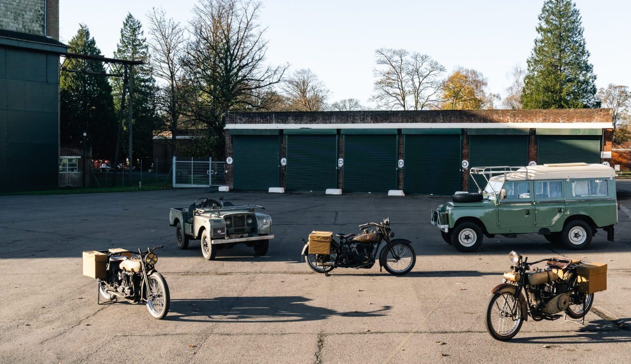 Jason Momoa transformă motociclete Harley-Davidson vechi de 100 de ani în hibride plug-in