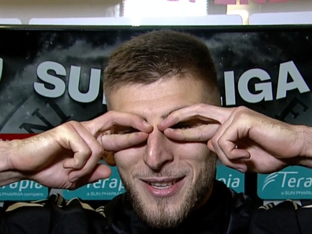 Jovo Lukic, atacantul lui U Cluj, în timpul unui meci