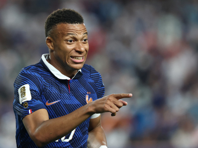 Kylian Mbappe sărbătorind un gol pentru Franța